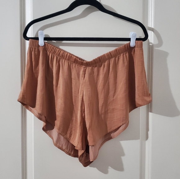 Dynamite Satin Sleep Shorts - Picture 2 of 4